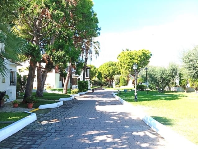 Casa de 4 habitaciones en Calafell en venta con piscina garaje - 445.000 € (Ref: 10112187)