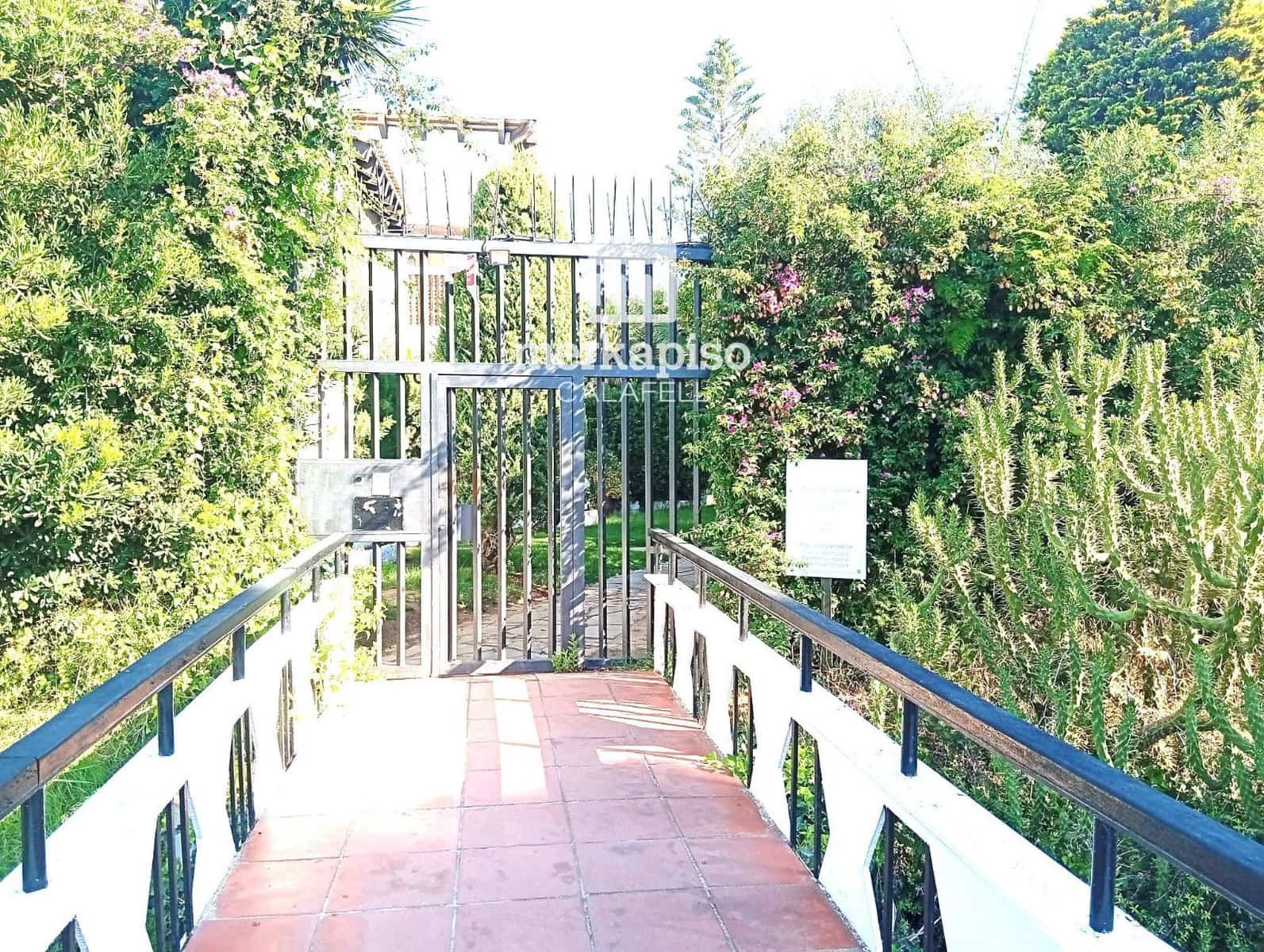 4 bedroom Townhouse for sale in Calafell with pool garage - € 445,000 (Ref: 10112187)