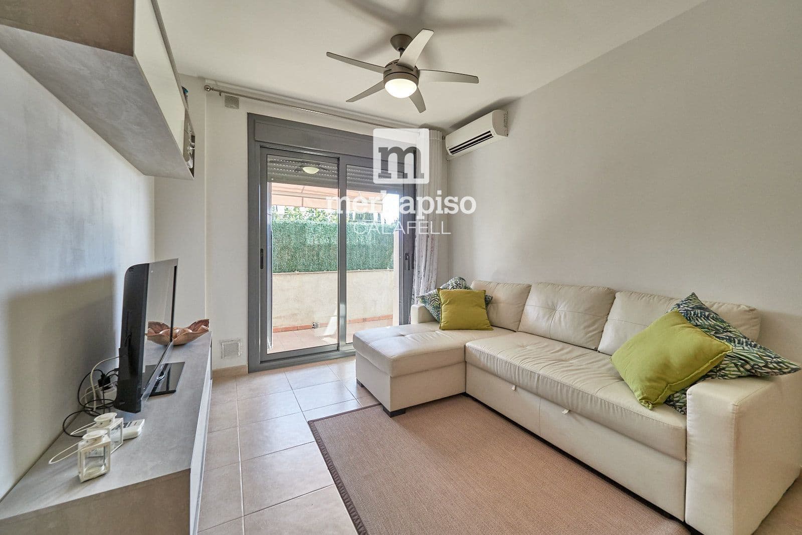 Piso de 2 habitaciones en Segur de Calafell en venta con piscina garaje - 184.000 € (Ref: 10124673)
