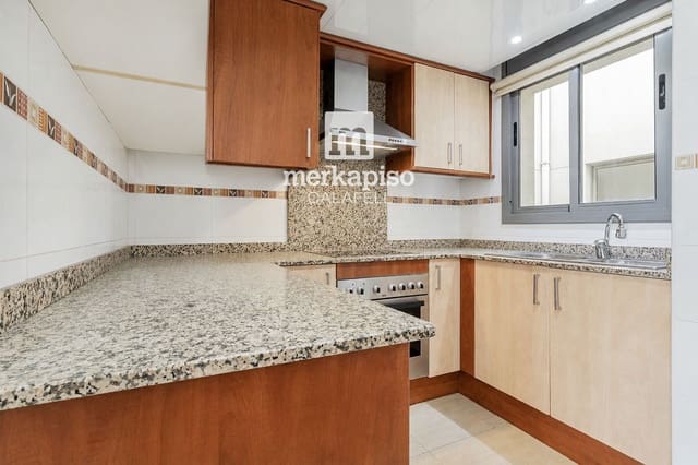 3 bedroom Flat for sale in Calafell with garage - € 215,000 (Ref: 10124836)