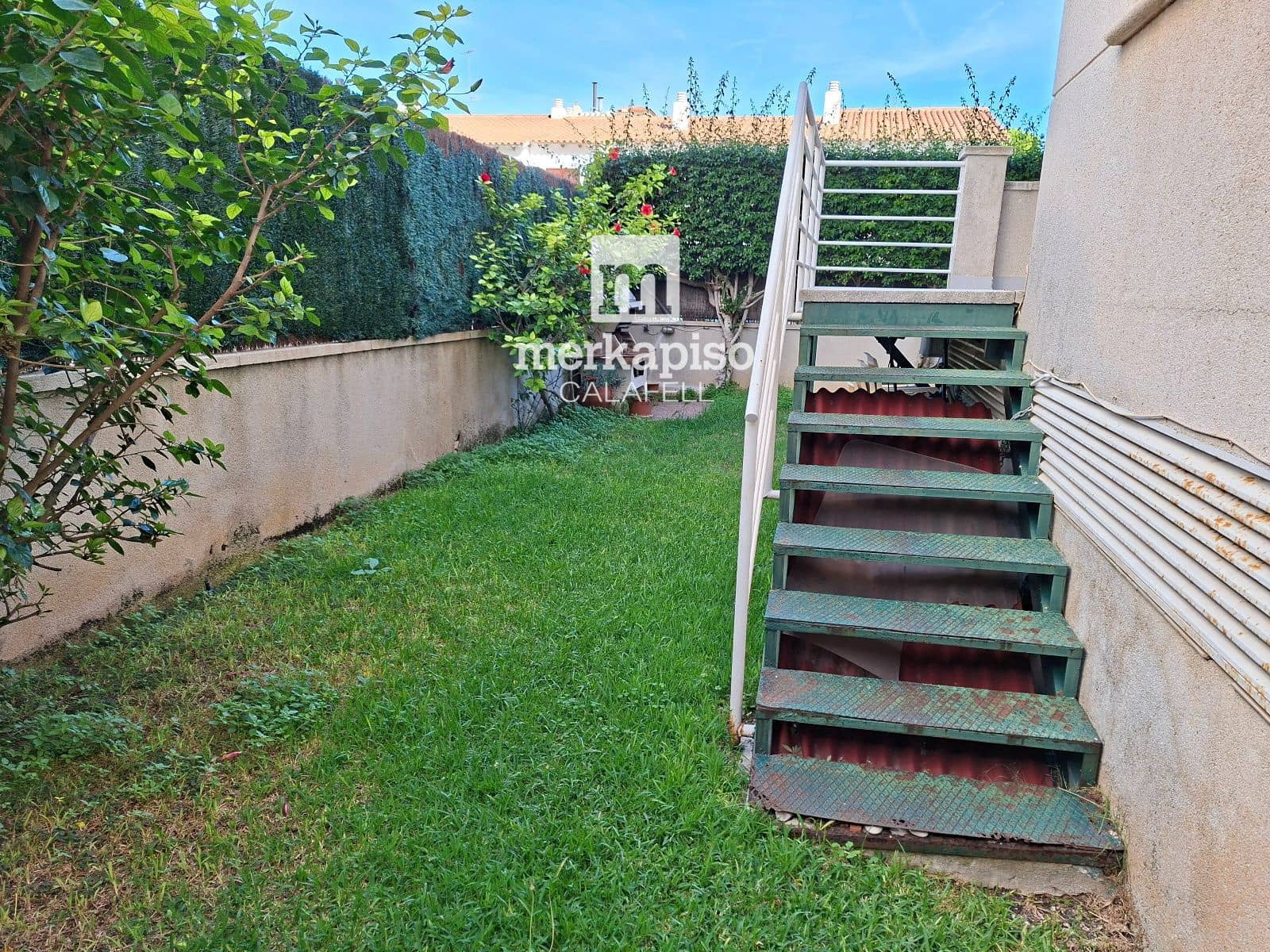 2 soverom Leilighet til salgs i Calafell med svømmebasseng garasje - € 290 000 (Ref: 10160010)