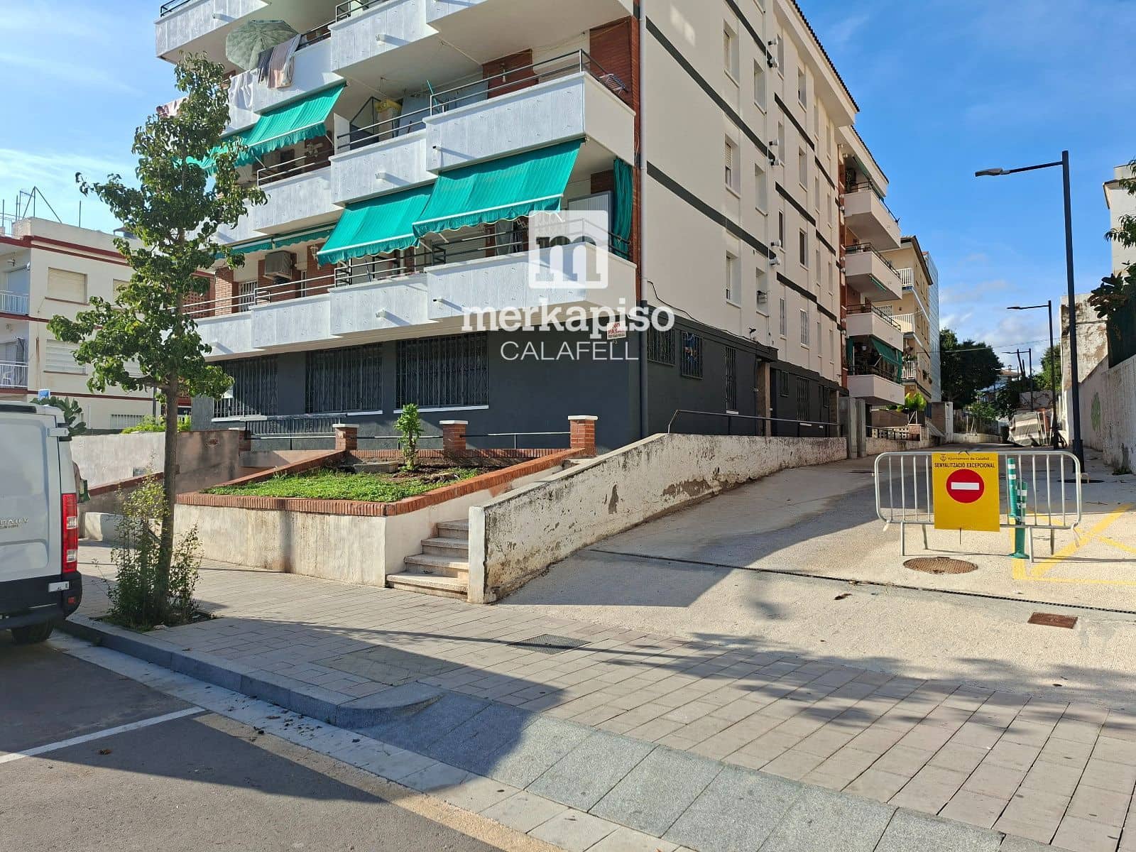 Commercial for sale in Segur de Calafell - € 60,000 (Ref: 10163272)
