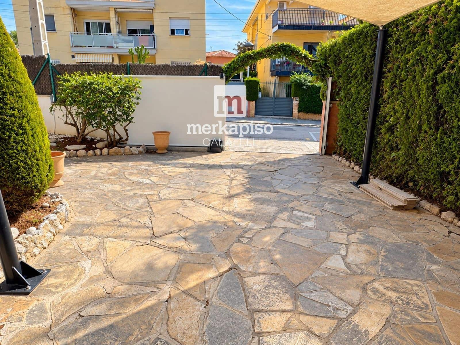 3 Zimmer Villa zu verkaufen in Calafell mit Garage - 379.000 € (Ref: 10163273)