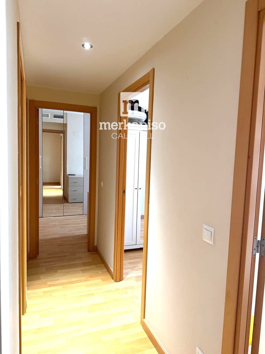 2 bedroom Flat for sale in Vilanova i la Geltru with pool garage - € 349,000 (Ref: 10172981)