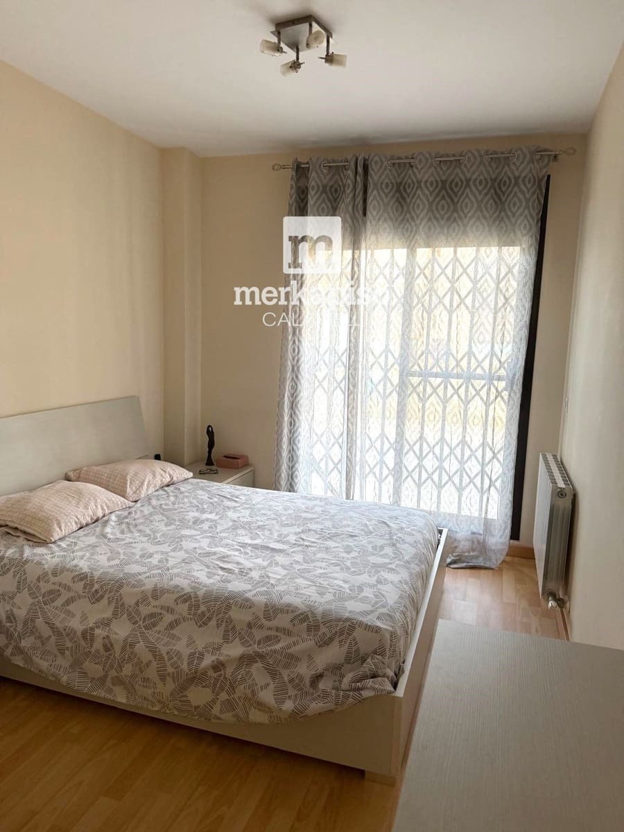 2 bedroom Flat for sale in Vilanova i la Geltru with pool garage - € 349,000 (Ref: 10172981)