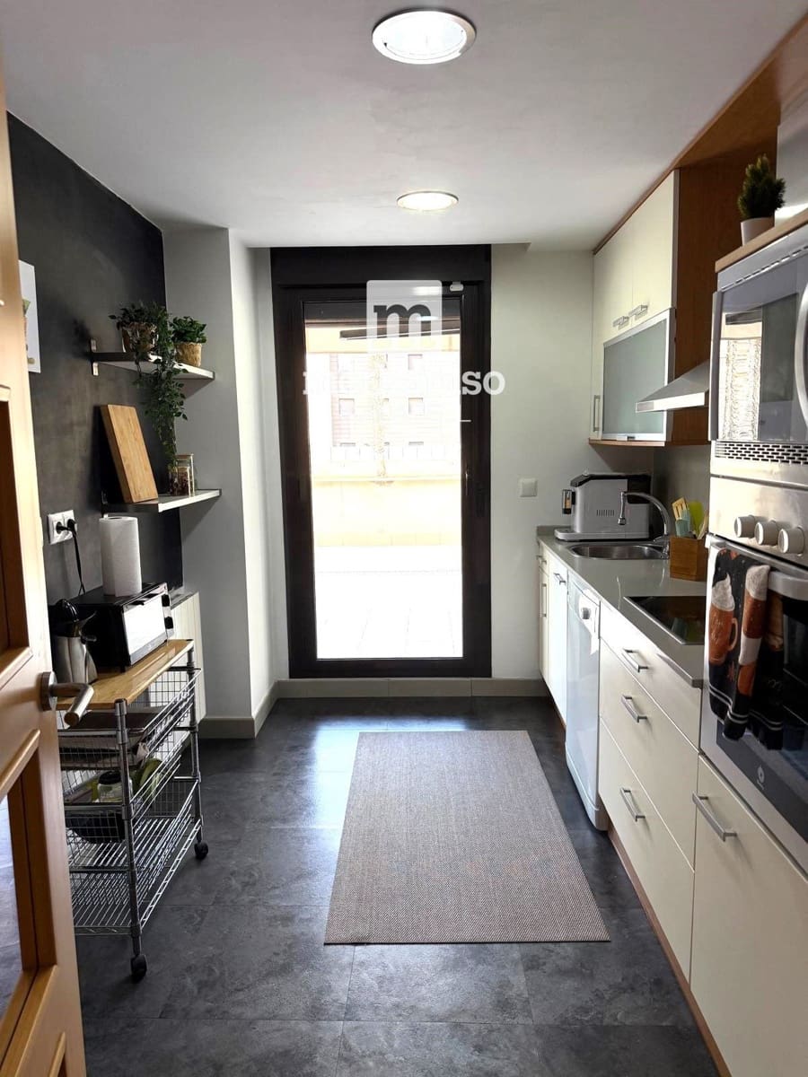 2 bedroom Flat for sale in Vilanova i la Geltru with pool garage - € 349,000 (Ref: 10172981)
