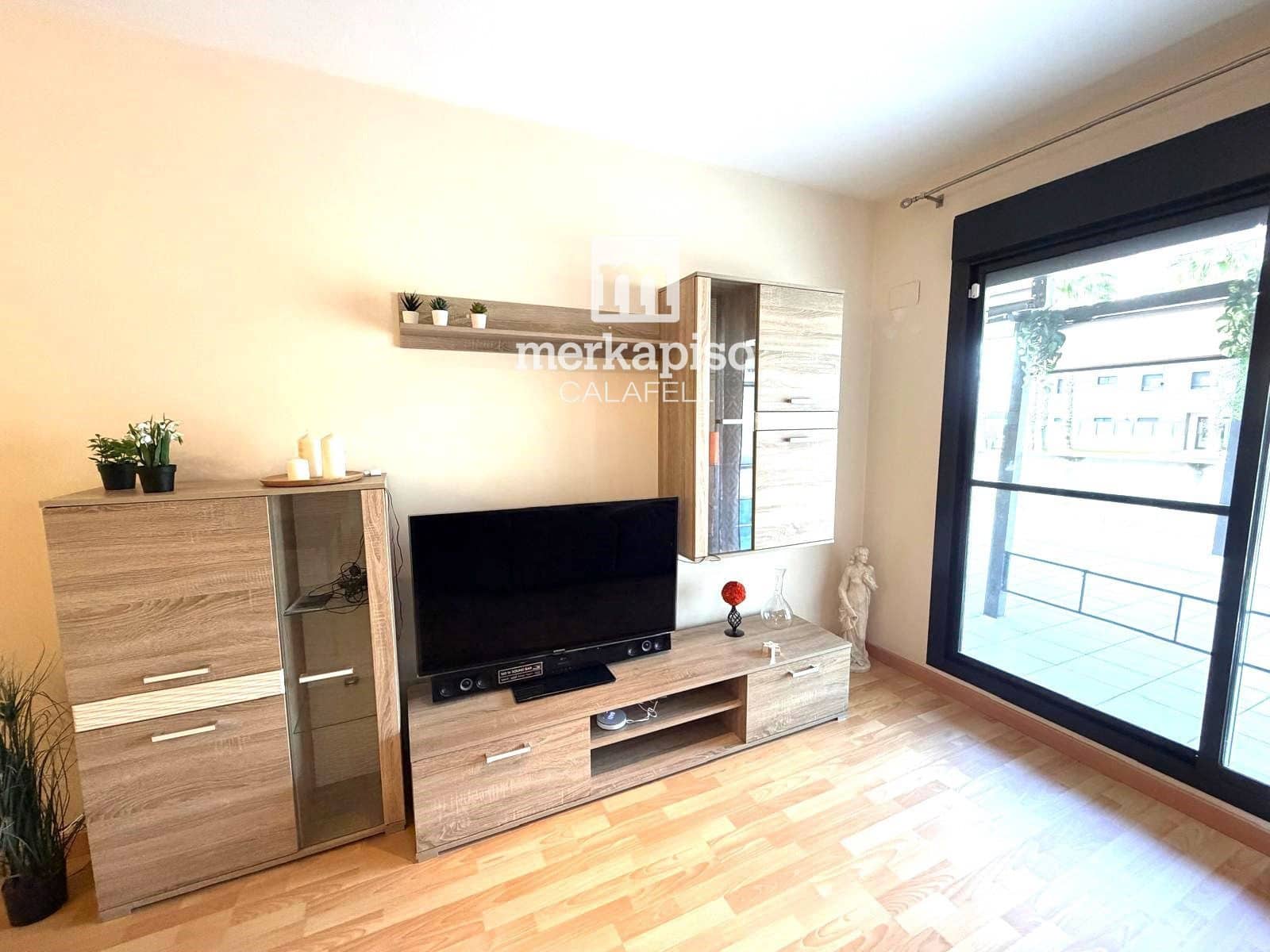 2 bedroom Flat for sale in Vilanova i la Geltru with pool garage - € 349,000 (Ref: 10172981)