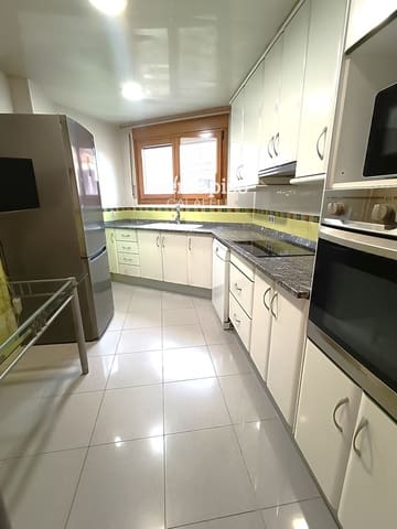 4 bedroom Flat for sale in El Vendrell with garage - € 215,000 (Ref: 10175667)