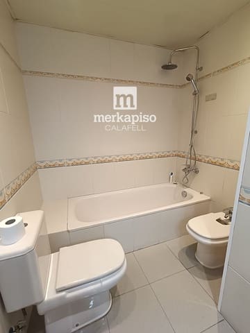 4 bedroom Flat for sale in El Vendrell with garage - € 215,000 (Ref: 10175667)