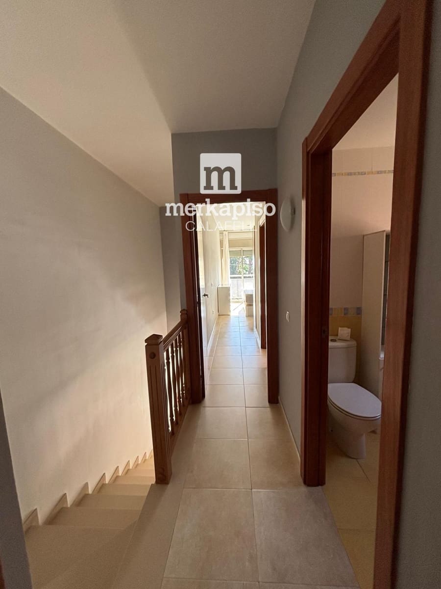 3 soveværelse Byhus til salg i El Vendrell med swimmingpool garage - € 325.000 (Ref: 10177531)