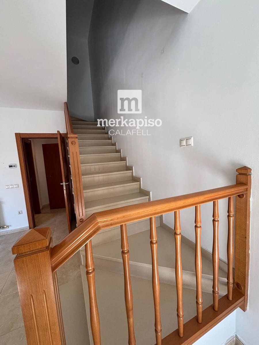 3 soveværelse Byhus til salg i El Vendrell med swimmingpool garage - € 325.000 (Ref: 10177531)