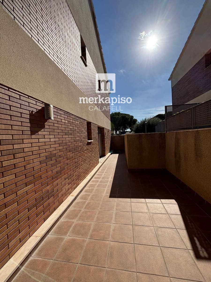 3 soveværelse Byhus til salg i El Vendrell med swimmingpool garage - € 325.000 (Ref: 10177531)