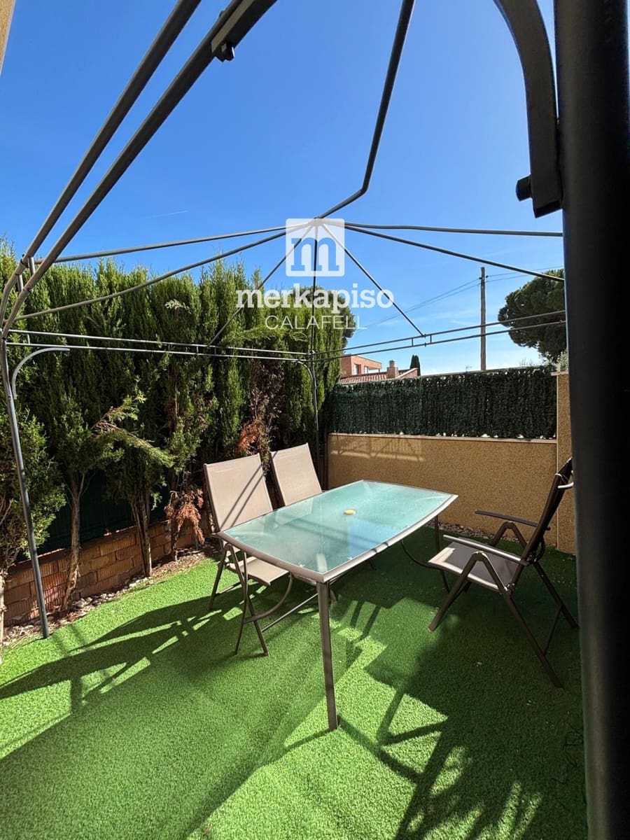 3 soveværelse Byhus til salg i El Vendrell med swimmingpool garage - € 325.000 (Ref: 10177531)