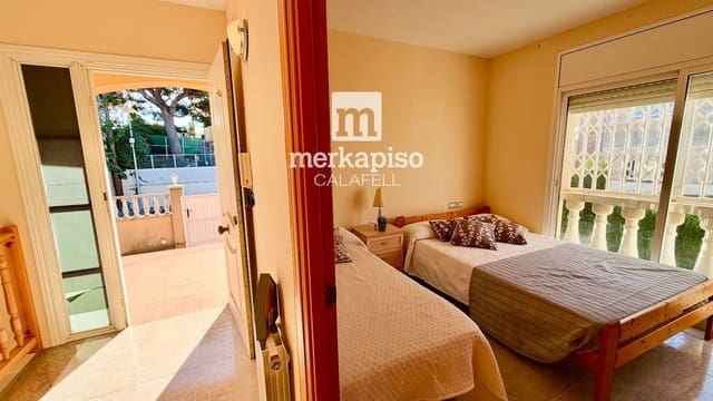 5 makuuhuone Huvila myytävänä paikassa Segur de Calafell, Calafell mukana 
autotalli - 395 000 € (Ref: 10185482)