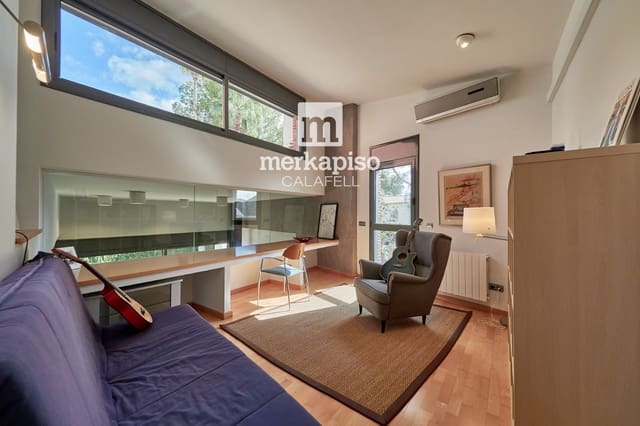 4 soverom Villa til salgs i Cunit med svømmebasseng garasje - € 850 000 (Ref: 10185485)