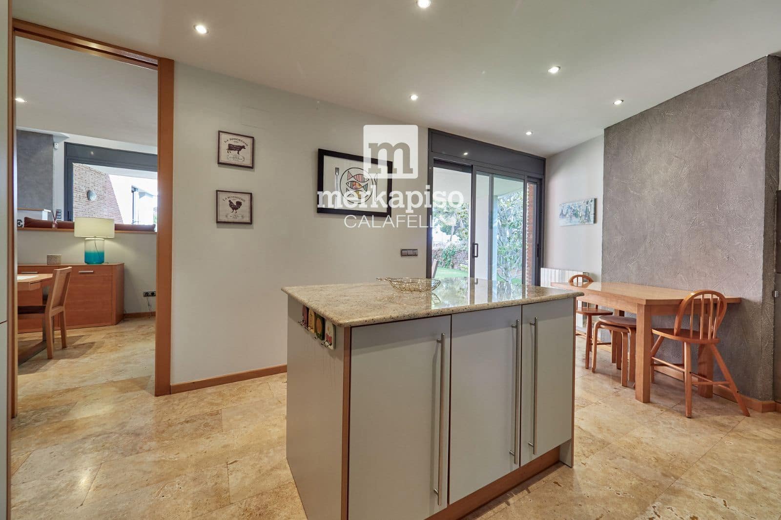 4 soverom Villa til salgs i Cunit med svømmebasseng garasje - € 850 000 (Ref: 10185485)