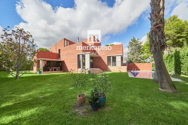 4 soverom Villa til salgs i Cunit med svømmebasseng garasje - € 850 000 (Ref: 10185485)