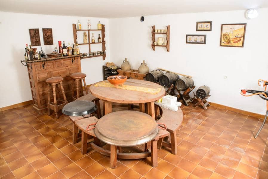 4 soveværelse Villa til salg i Calafell med swimmingpool garage - € 550.000 (Ref: 7405962)