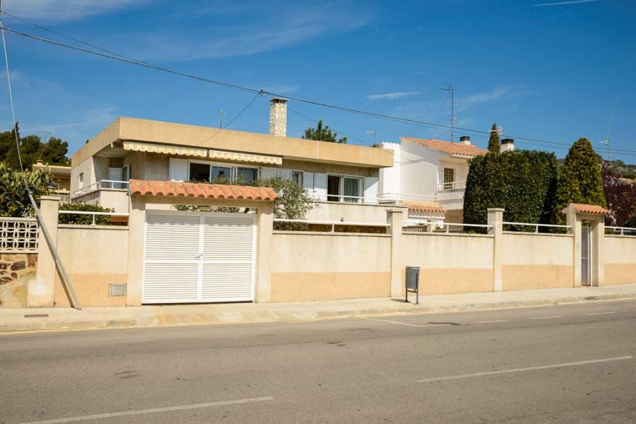 4 soveværelse Villa til salg i Calafell med swimmingpool garage - € 550.000 (Ref: 7405962)