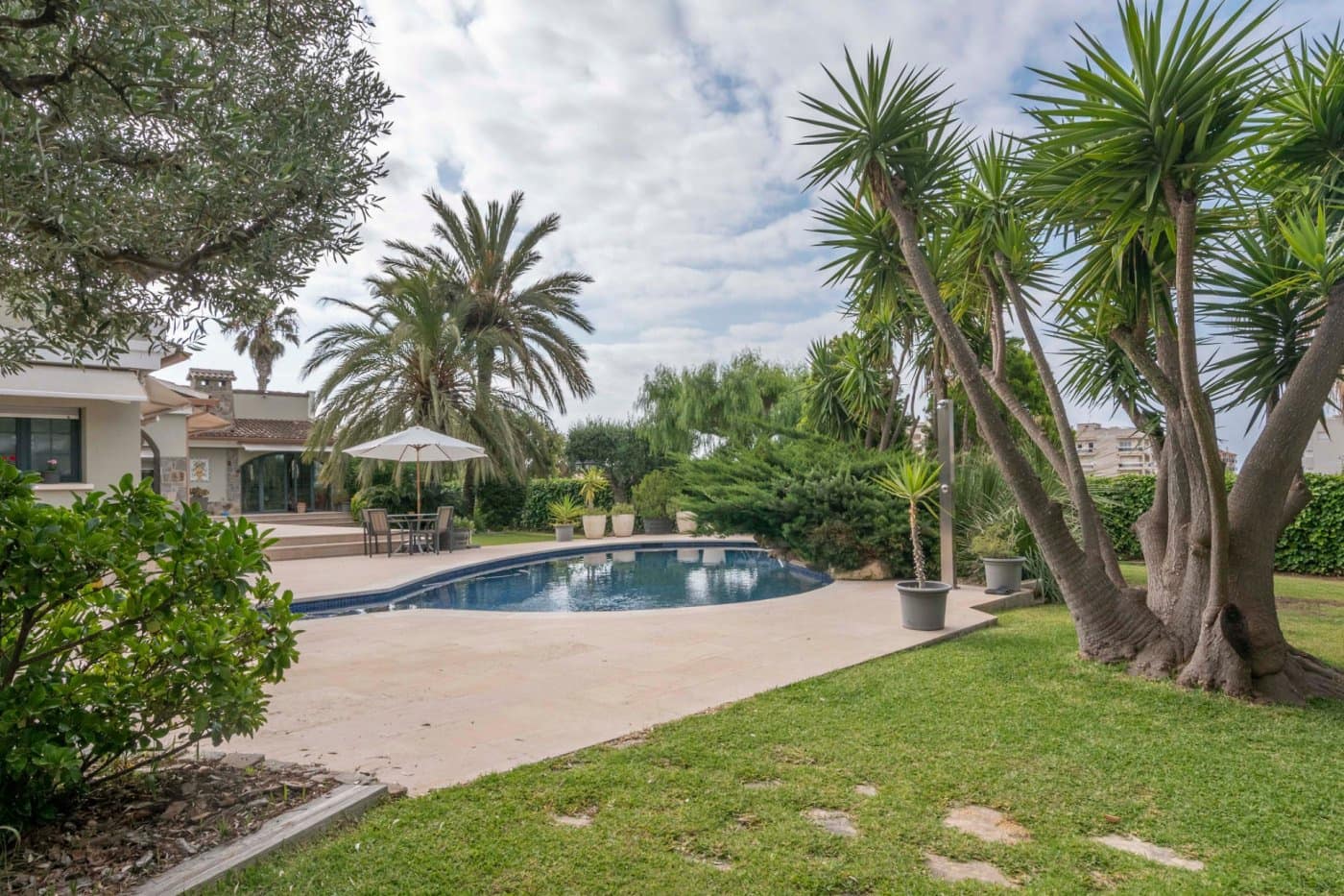 6 bedroom Villa for sale in Segur de Calafell, Calafell with pool garage € 1,200,000 (Ref