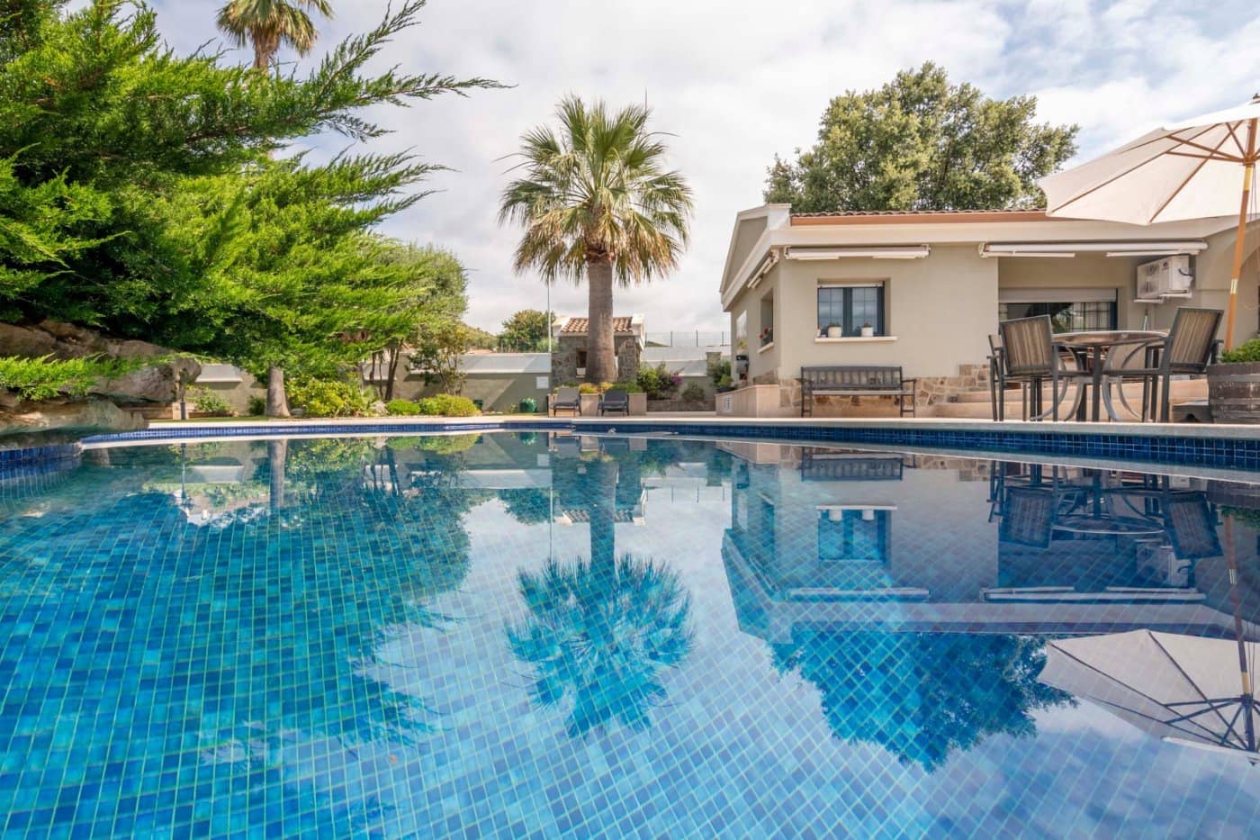 6 bedroom Villa for sale in Calafell with pool garage € 1,200,000 (Ref 7406043)