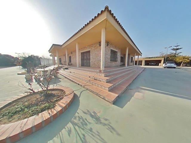 5 soveværelse Villa til salg i Les Pedreres, Santa Oliva med swimmingpool - € 675.000 (Ref: 7421267)