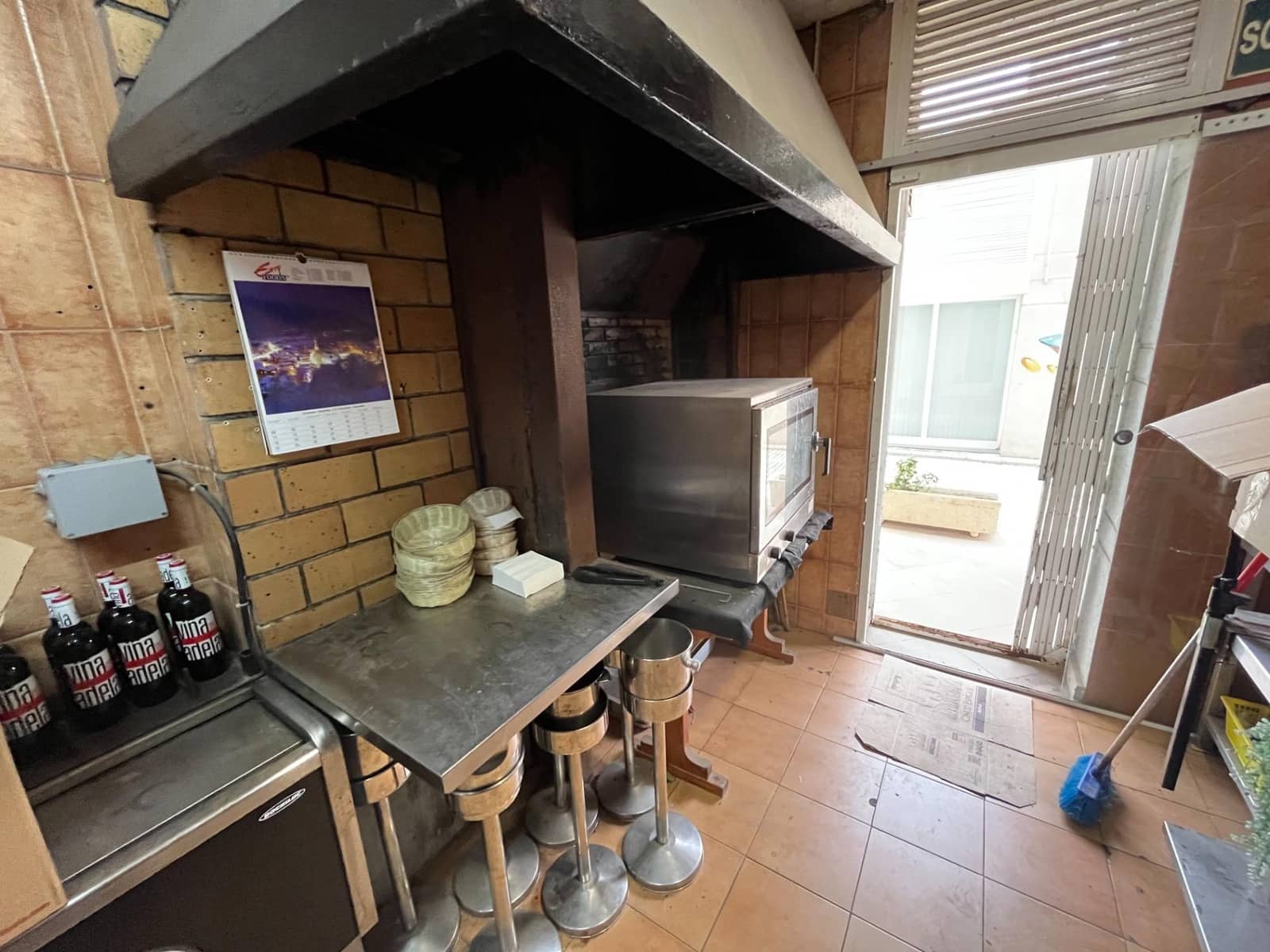 2 soveværelse Erhverv til salg i El Vendrell med swimmingpool - € 140.000 (Ref: 7996591)