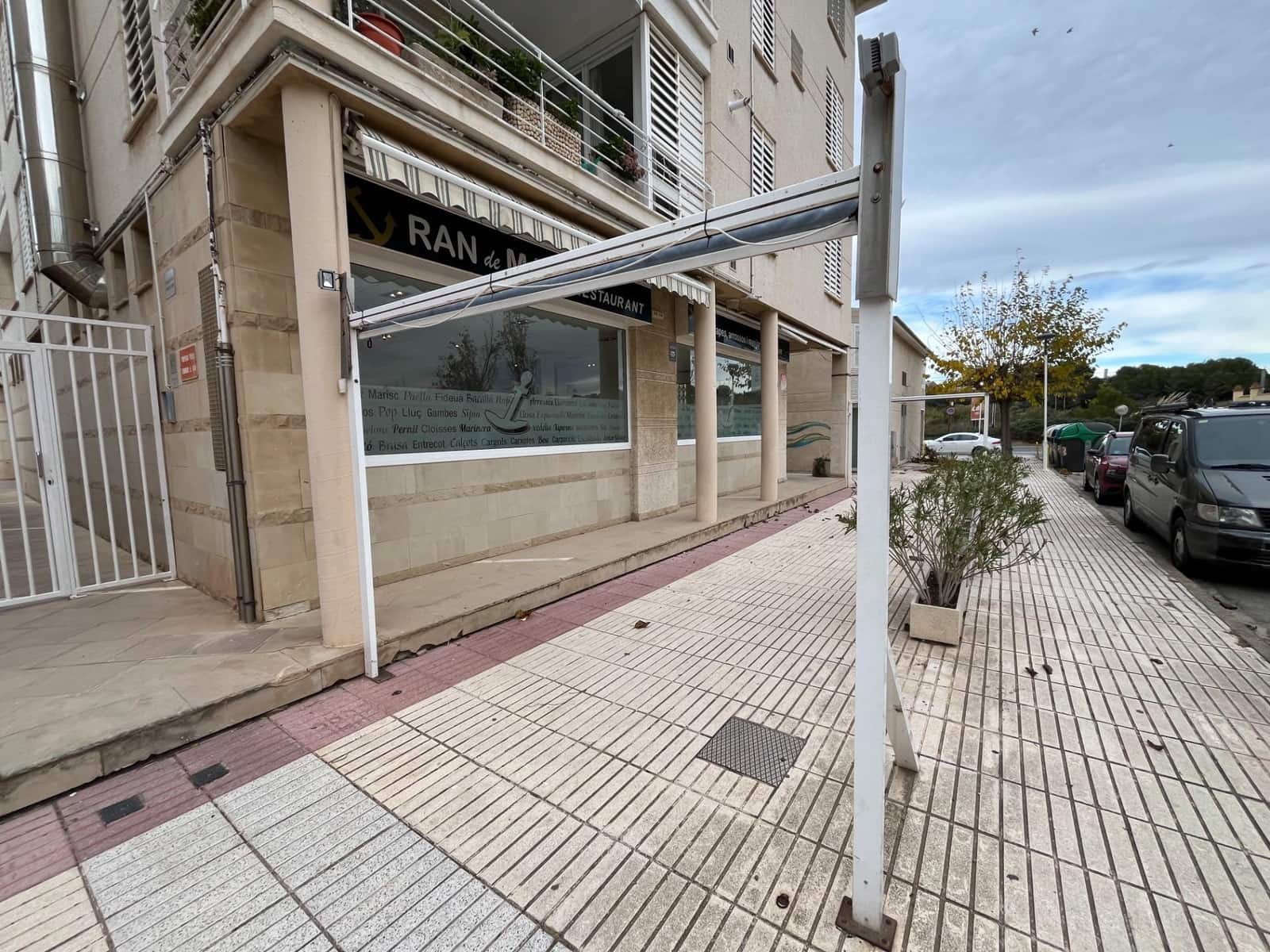 2 soveværelse Erhverv til salg i El Vendrell med swimmingpool - € 140.000 (Ref: 7996591)