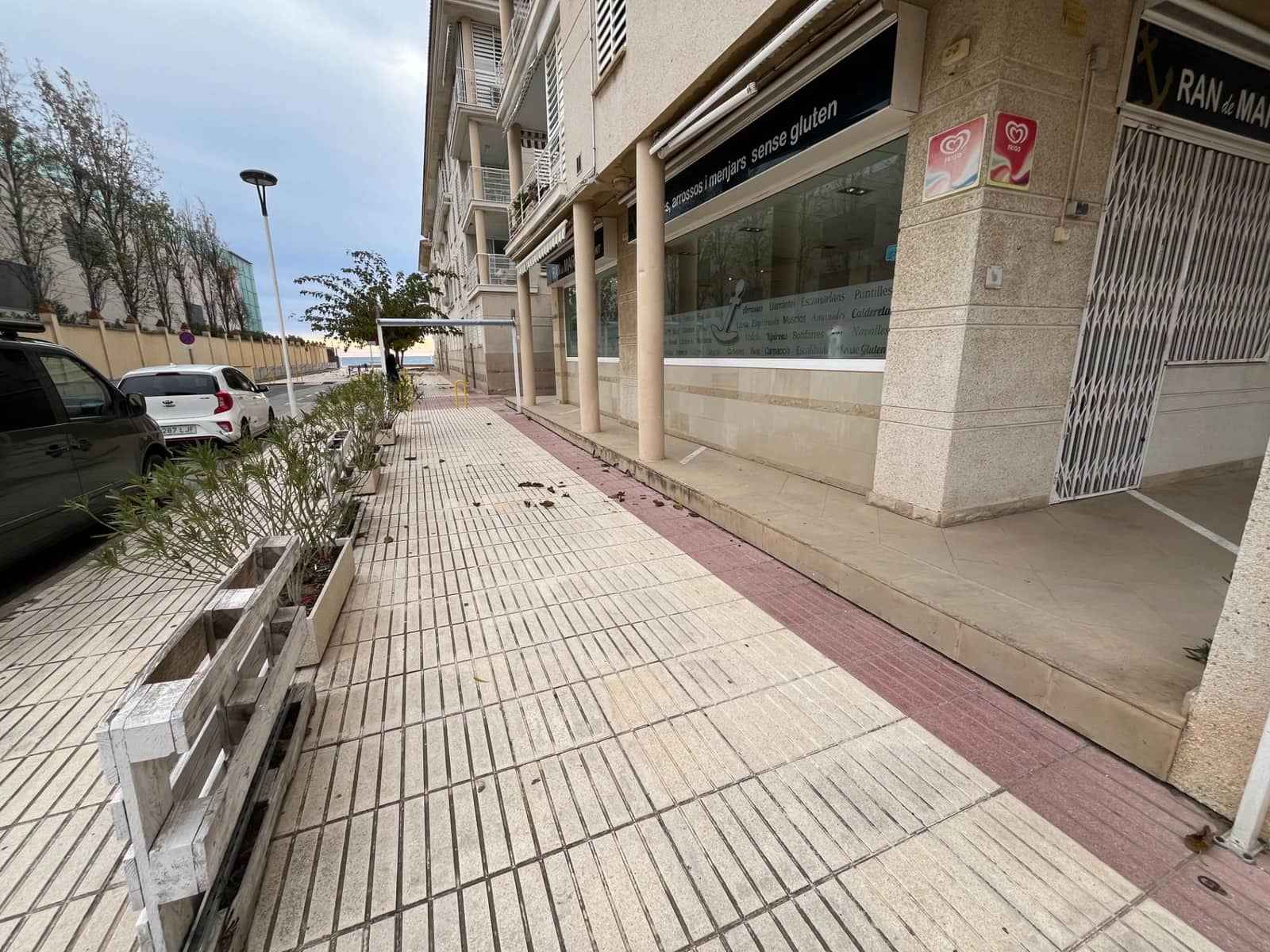 2 soveværelse Erhverv til salg i El Vendrell med swimmingpool - € 140.000 (Ref: 7996591)