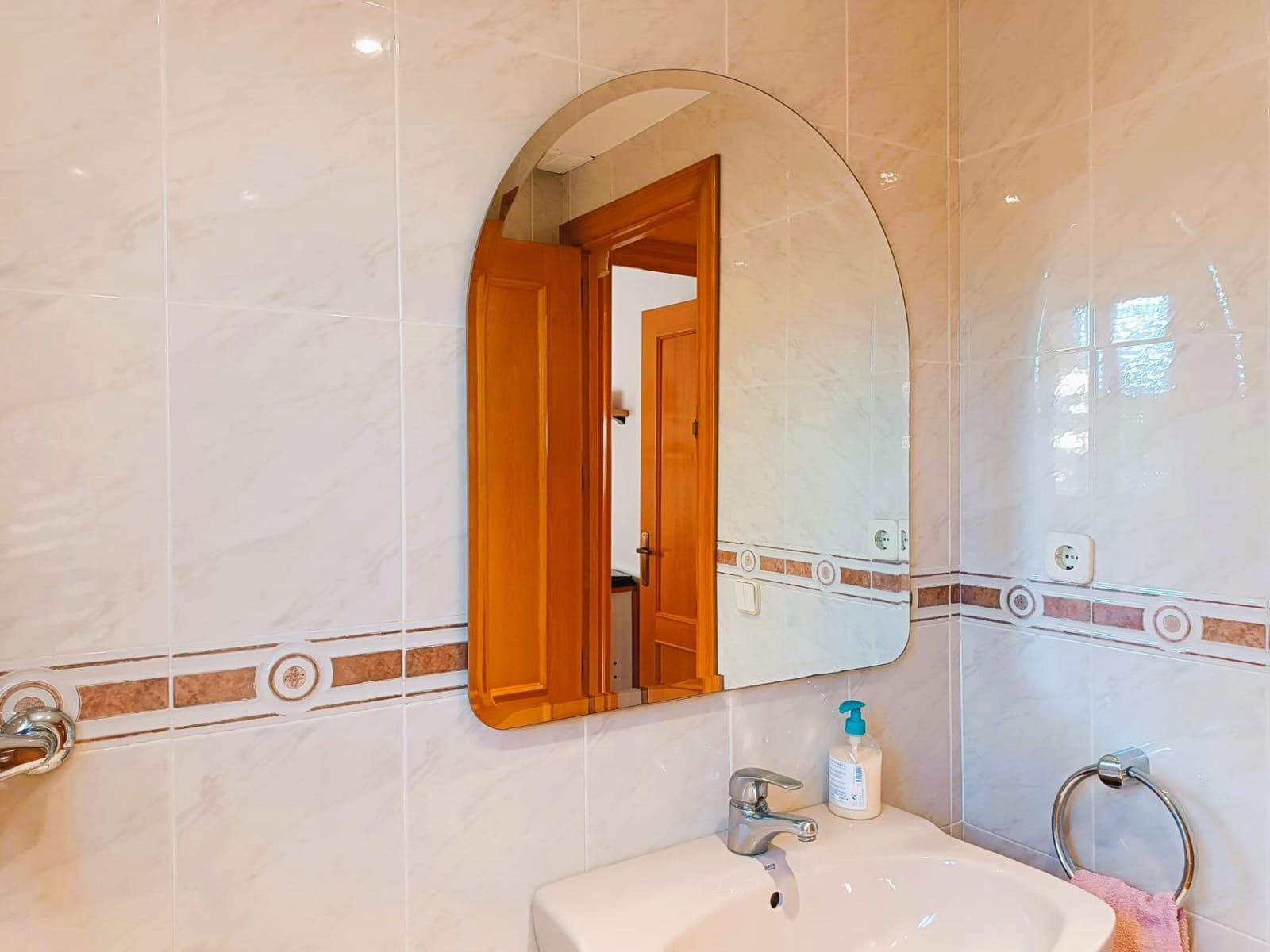 5 soveværelse Villa til salg i El Vendrell med swimmingpool garage - € 550.000 (Ref: 8041630)