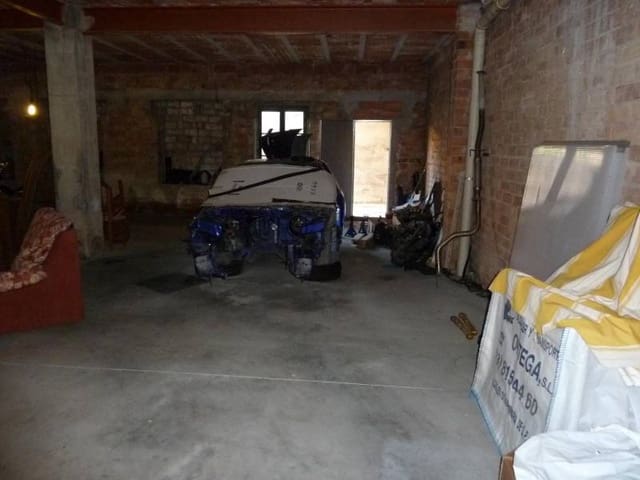 Erhverv til salg i Calafell - € 110.000 (Ref: 8226465)