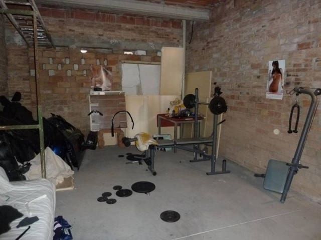 Erhverv til salg i Calafell - € 110.000 (Ref: 8226465)