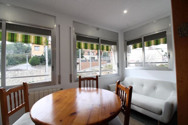 4 makuuhuone Paritalo myytävänä paikassa Cunit - 260 000 € (Ref: 8318309)