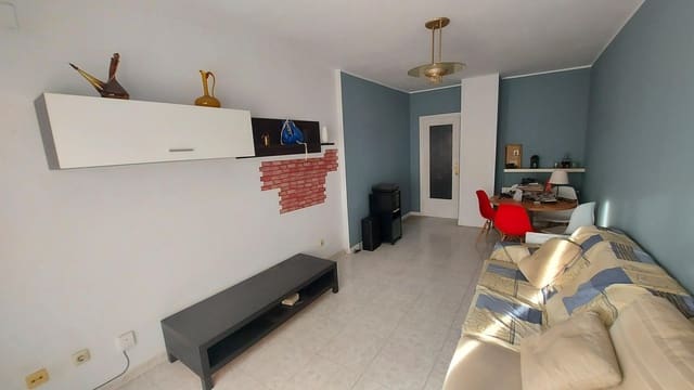 2 bedroom Penthouse for sale in El Vendrell - € 145,000 (Ref: 8687653)