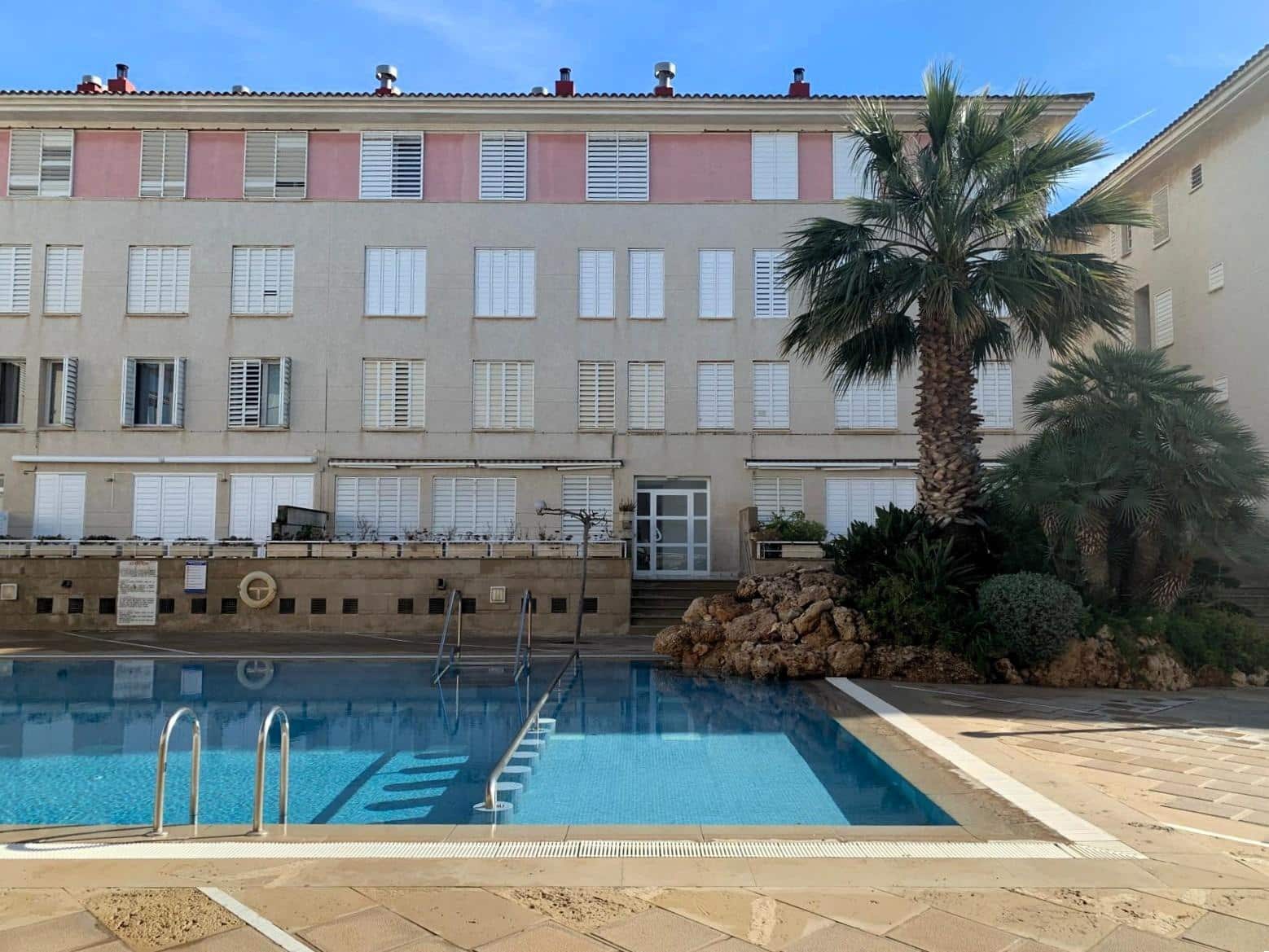 4 bedroom Flat for sale in El Vendrell with pool - € 345,000 (Ref: 8822581)