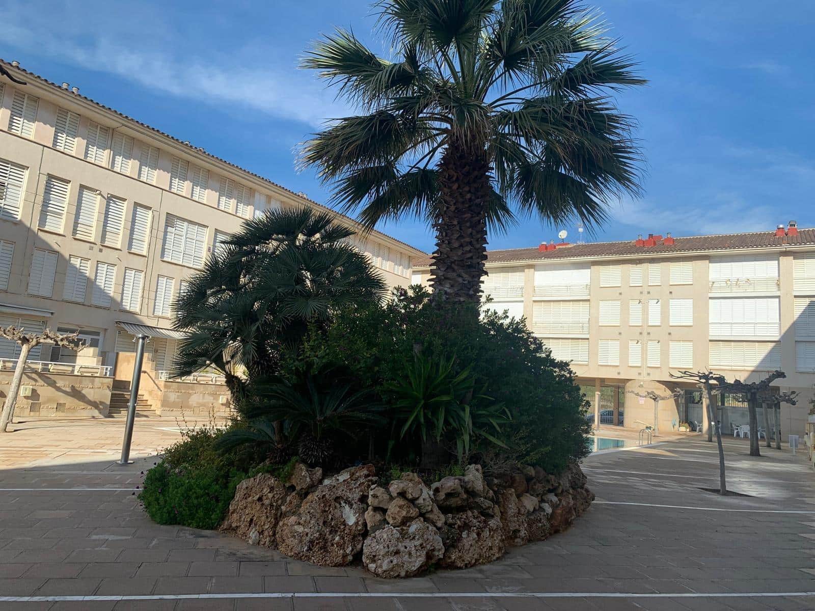 4 bedroom Flat for sale in El Vendrell with pool - € 345,000 (Ref: 8822581)