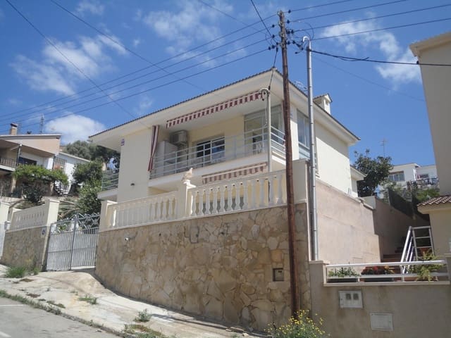 4 soverom Villa til salgs i Segur de Calafell, Calafell med garasje - € 249 000 (Ref: 8828583)