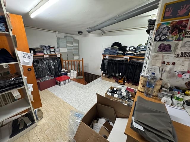 Local Commercial à vendre à El Vendrell - 120 000 € (Ref: 8917977)