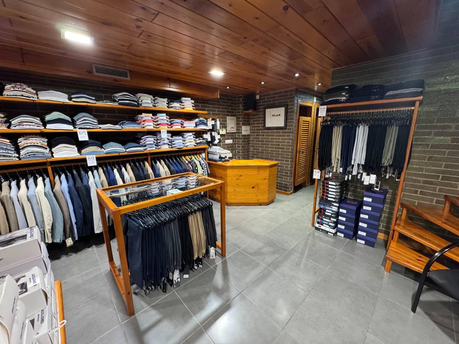 Erhverv til salg i El Vendrell - € 120.000 (Ref: 8917977)