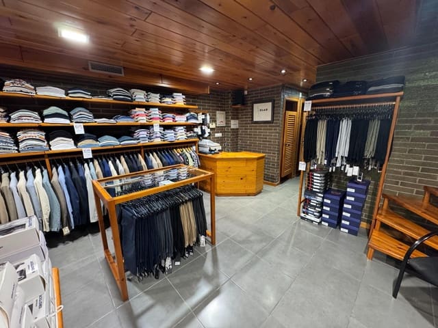 Local Commercial à vendre à El Vendrell - 120 000 € (Ref: 8917977)