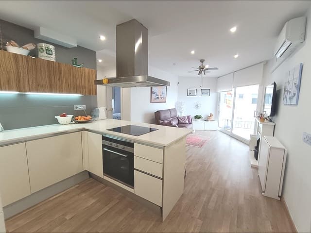 2 makuuhuone Kattohuoneisto myytävänä paikassa Segur de Calafell, Calafell mukana 
autotalli - 149 000 € (Ref: 8932286)