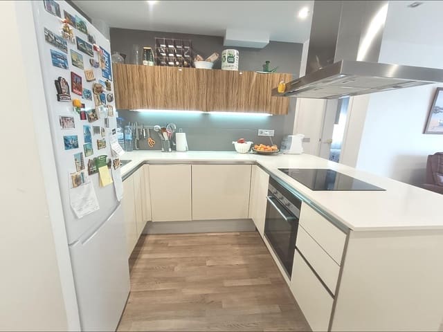 2 makuuhuone Kattohuoneisto myytävänä paikassa Segur de Calafell, Calafell mukana 
autotalli - 149 000 € (Ref: 8932286)