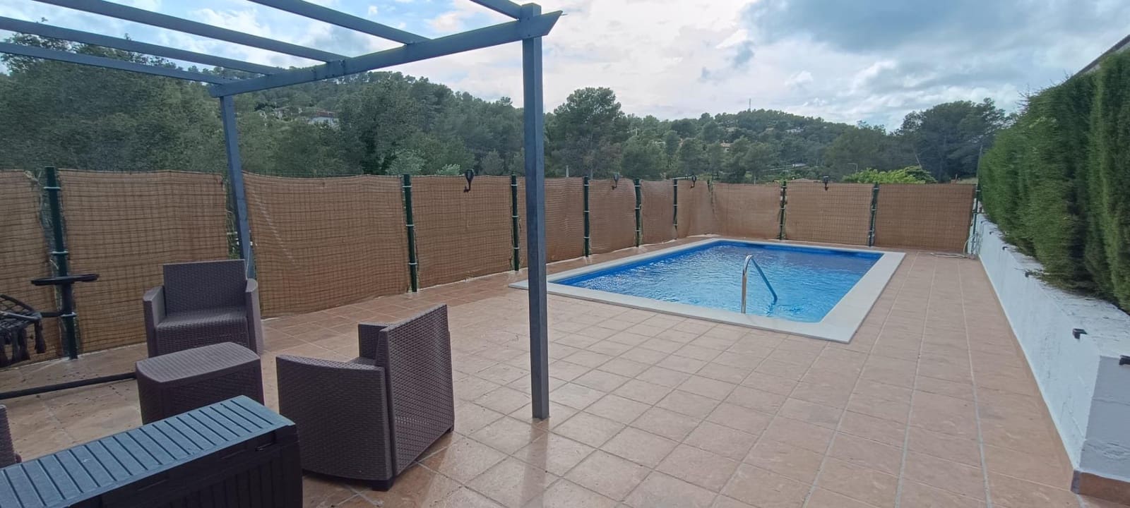 4 soveværelse Finca/Landehus til salg i Olivella med swimmingpool garage - € 330.000 (Ref: 8982441)