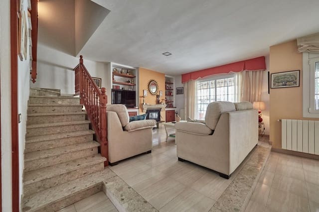 4 quarto Moradia em Banda para venda em Cunit - 285 000 € (Ref: 8992483)