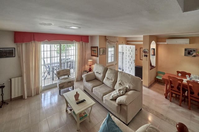 4 quarto Moradia em Banda para venda em Cunit - 285 000 € (Ref: 8992483)