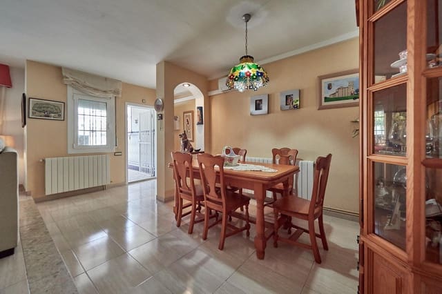 4 quarto Moradia em Banda para venda em Cunit - 285 000 € (Ref: 8992483)