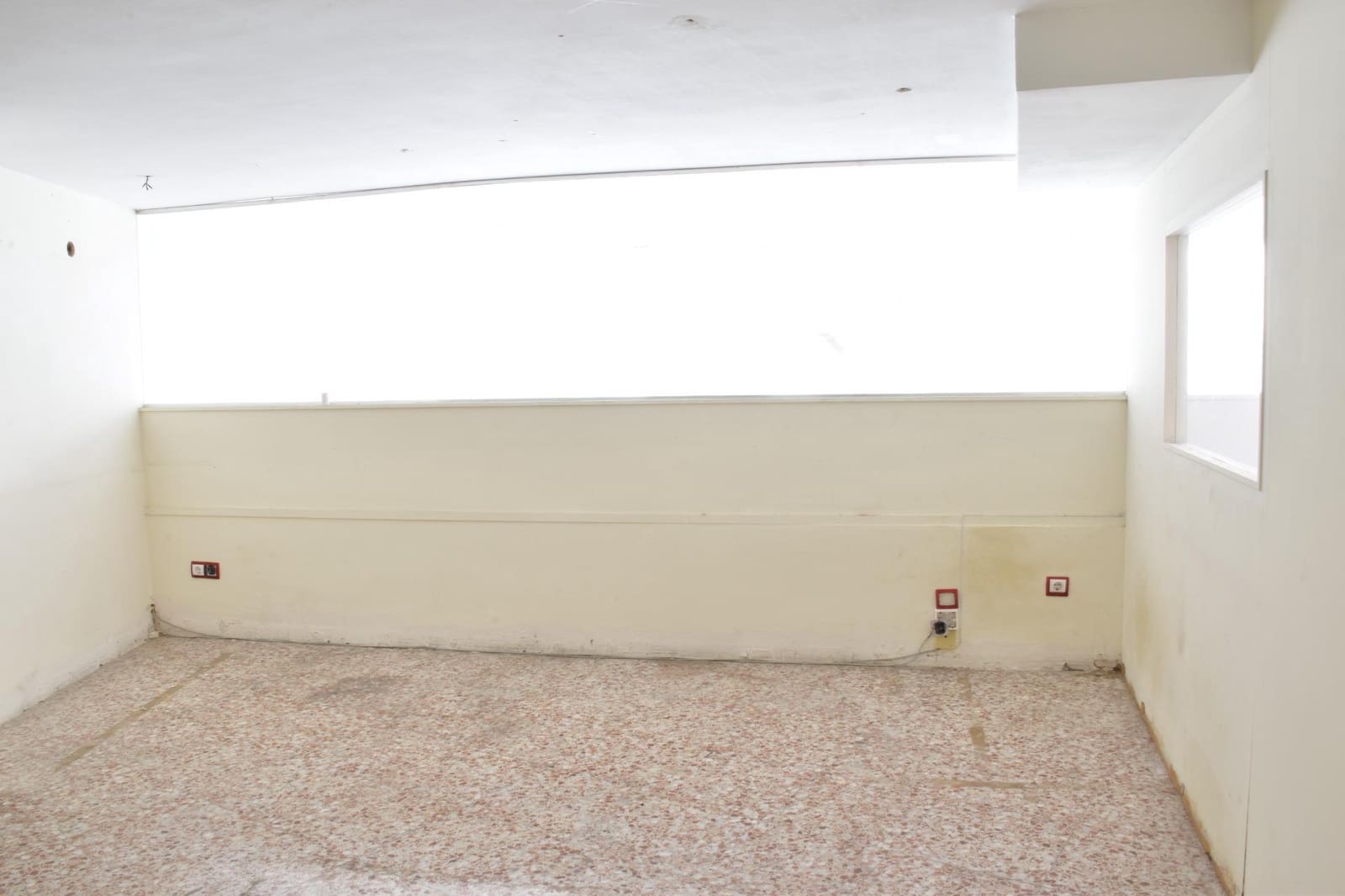 Commercieel te koop in El Vendrell - € 173.250 (Ref: 9036683)