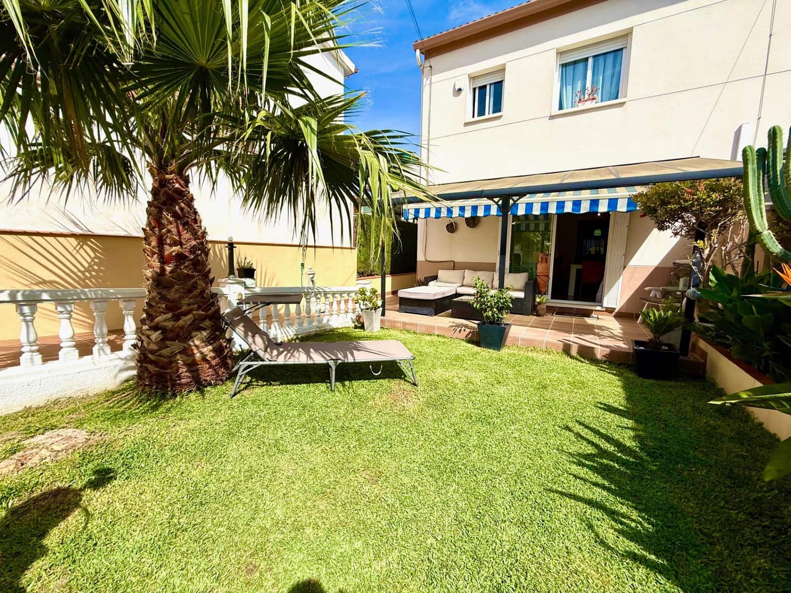 4 soveværelse Rækkehus til salg i Segur de Calafell med garage - € 325.000 (Ref: 9057682)