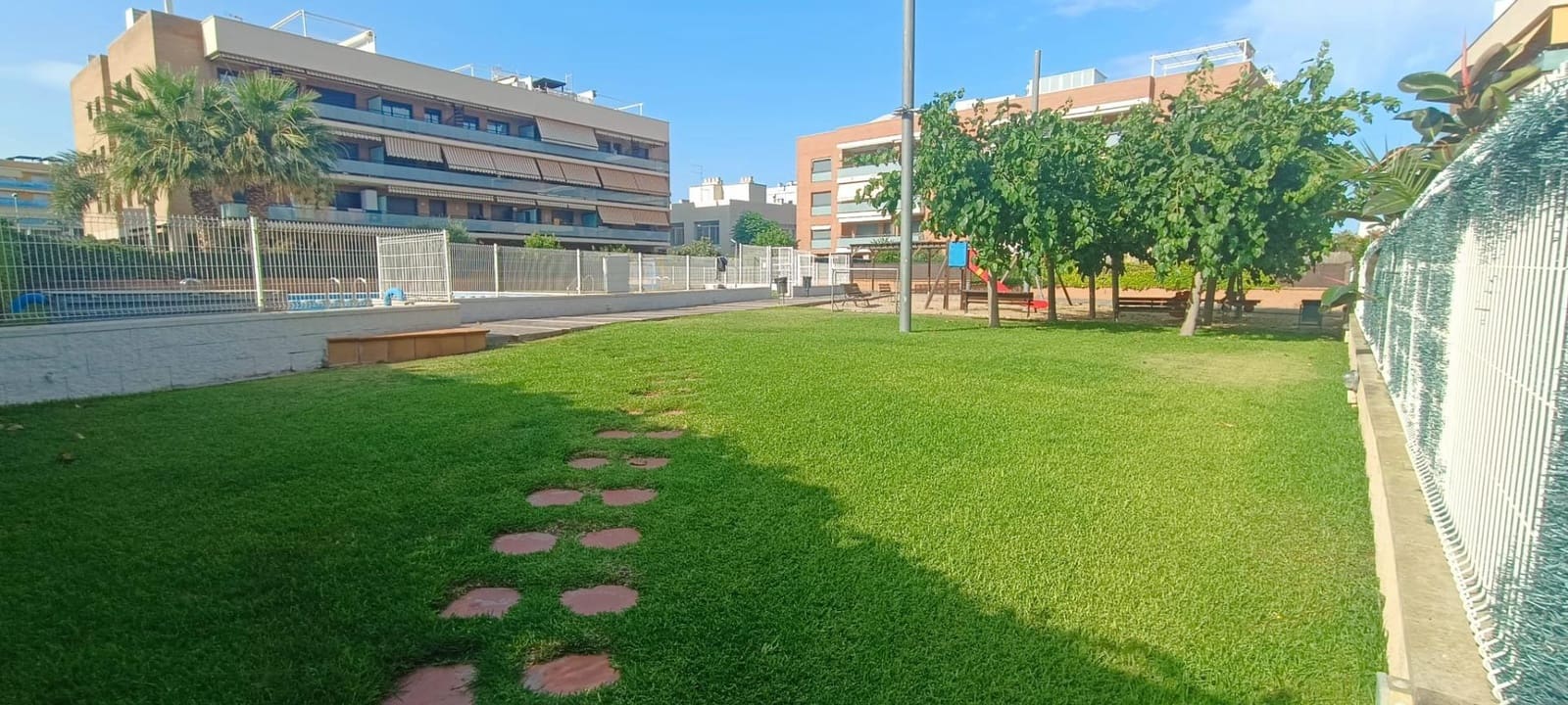 3 makuuhuone Asunto myytävänä paikassa Cunit mukana uima-altaan 
autotalli - 289 000 € (Ref: 9099190)