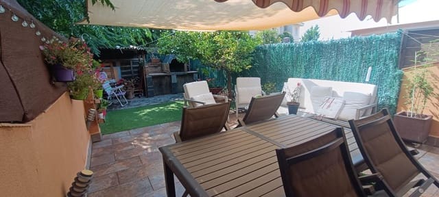 3 soveværelse Rækkehus til salg i Banyeres del Penedès med garage - € 240.000 (Ref: 9161076)